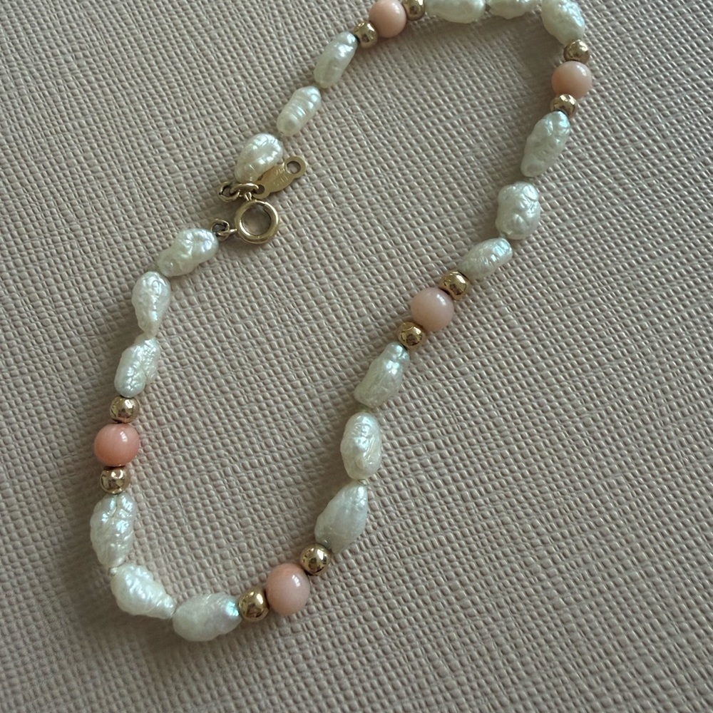 Elegant 14k Gold, Cultured Pearl & Coral Bead Bracelet